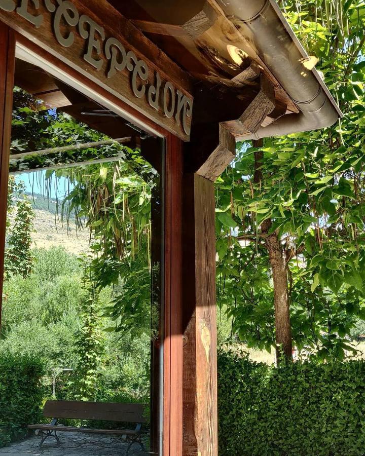 Hotel Ribera Del Corneja Navacepedilla de Corneja Kültér fotó