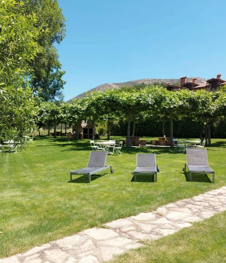 Hotel Ribera Del Corneja Navacepedilla de Corneja Kültér fotó