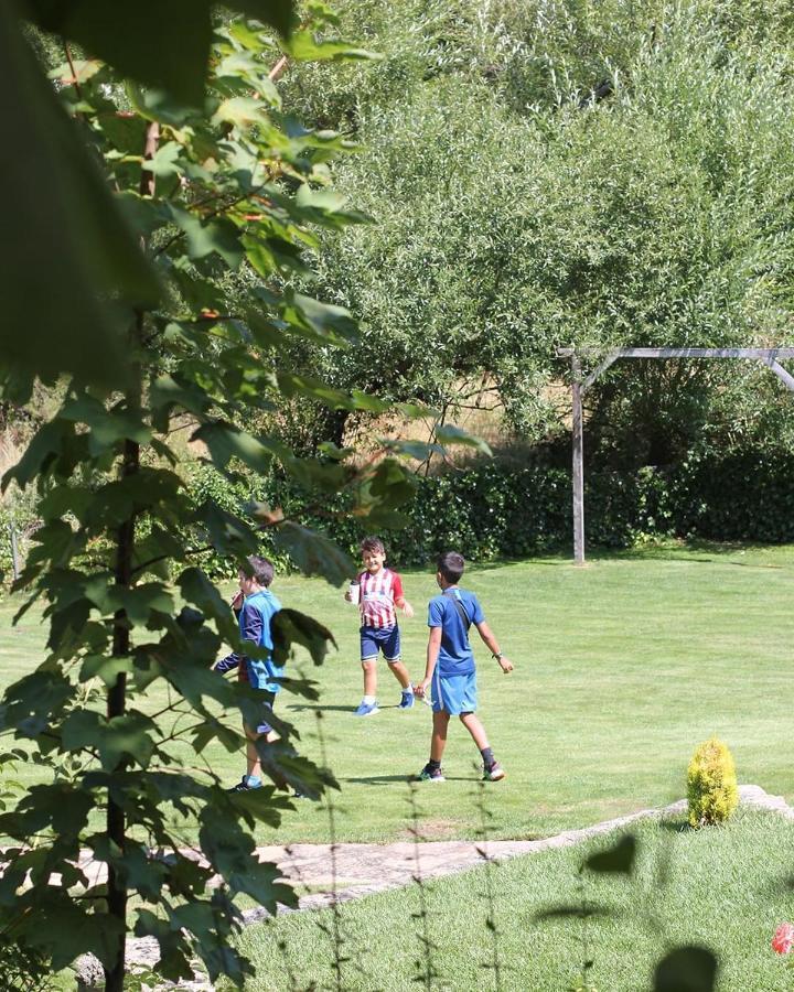 Hotel Ribera Del Corneja Navacepedilla de Corneja Kültér fotó