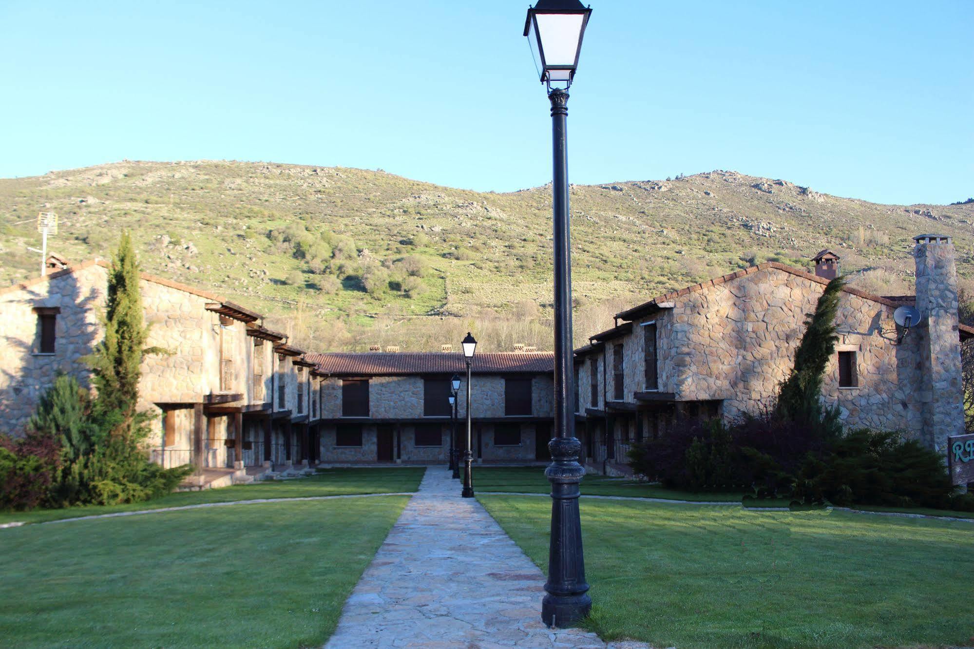 Hotel Ribera Del Corneja Navacepedilla de Corneja Kültér fotó