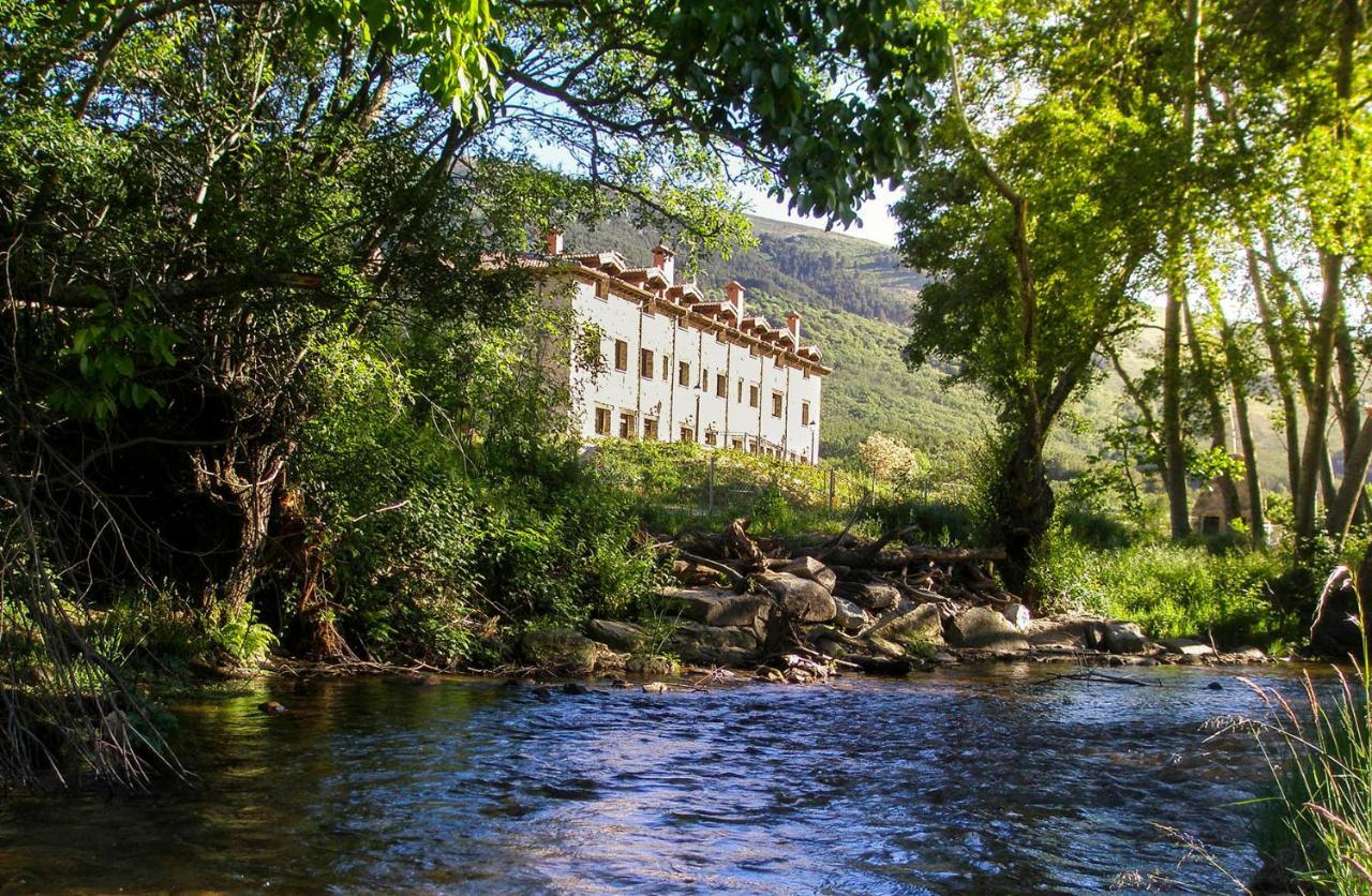 Hotel Ribera Del Corneja Navacepedilla de Corneja Kültér fotó